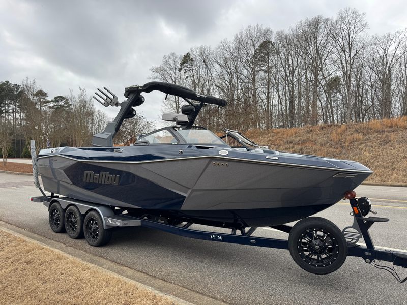 2023 Malibu Wakesetter 26 LSV