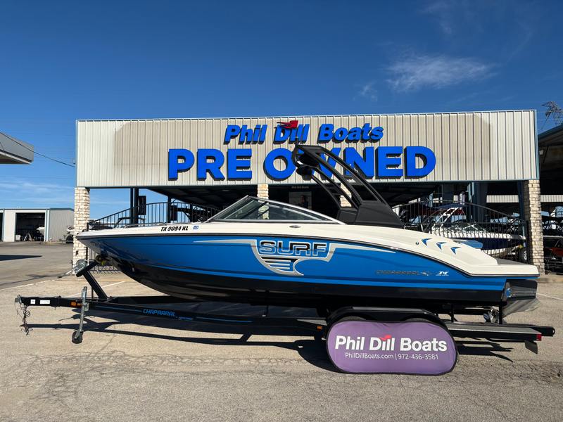 2019 Chaparral 23 Surf