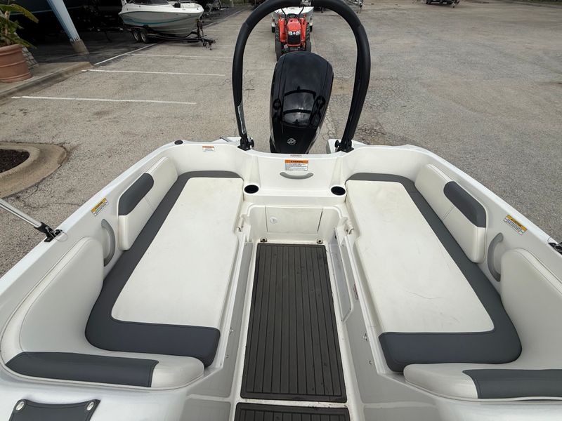 Boat Image 9