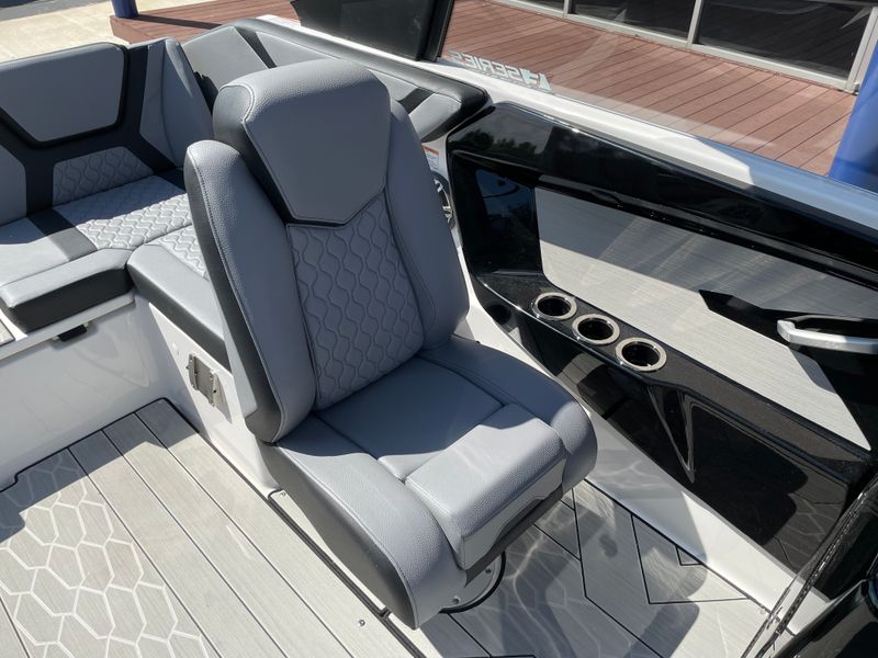 Boat Image 32