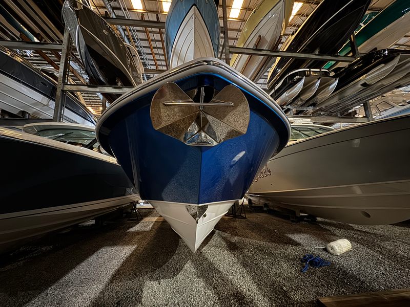 2017 Everglades 435 CC