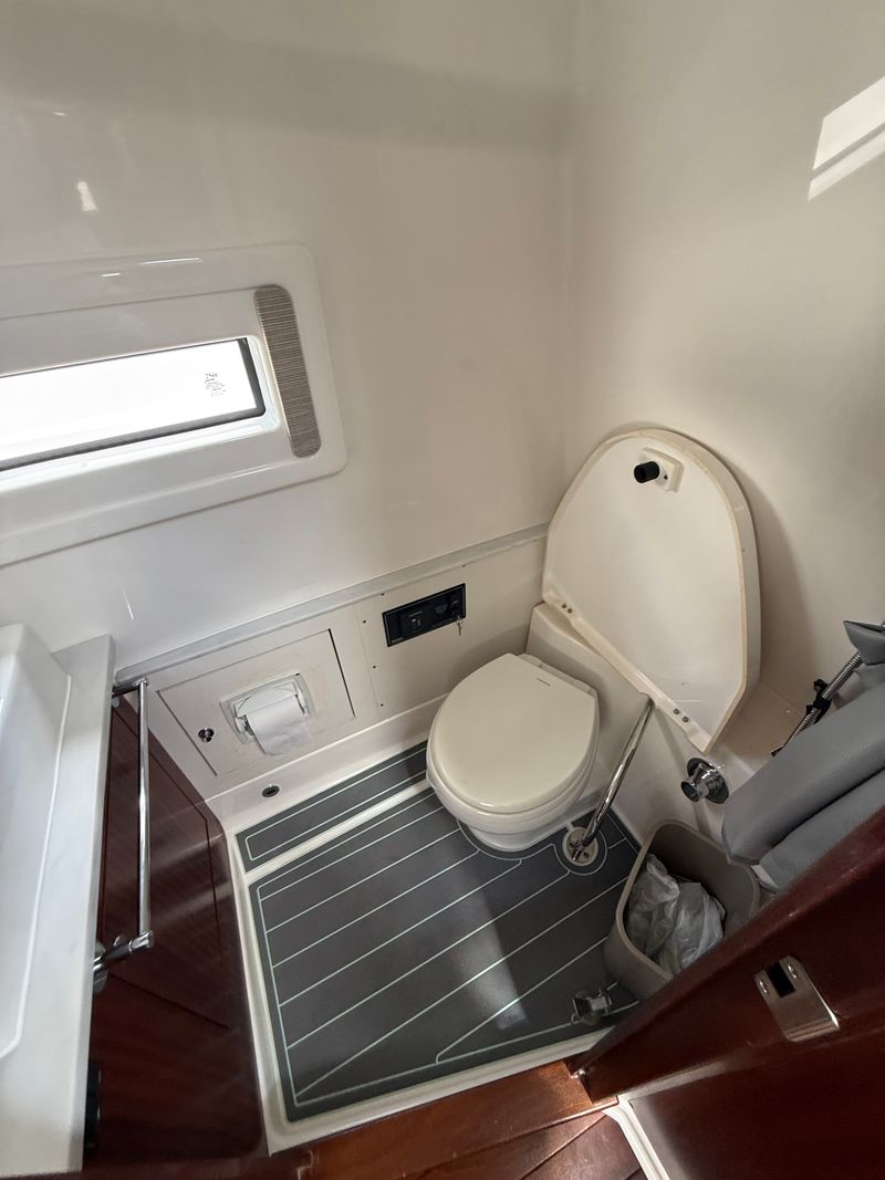 Boat Image 9