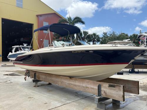 2022 Chris craft Launch 27