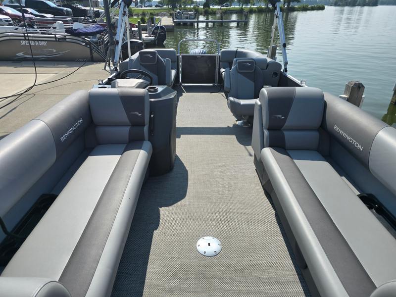 2024 Bennington 22 SVSR SPS