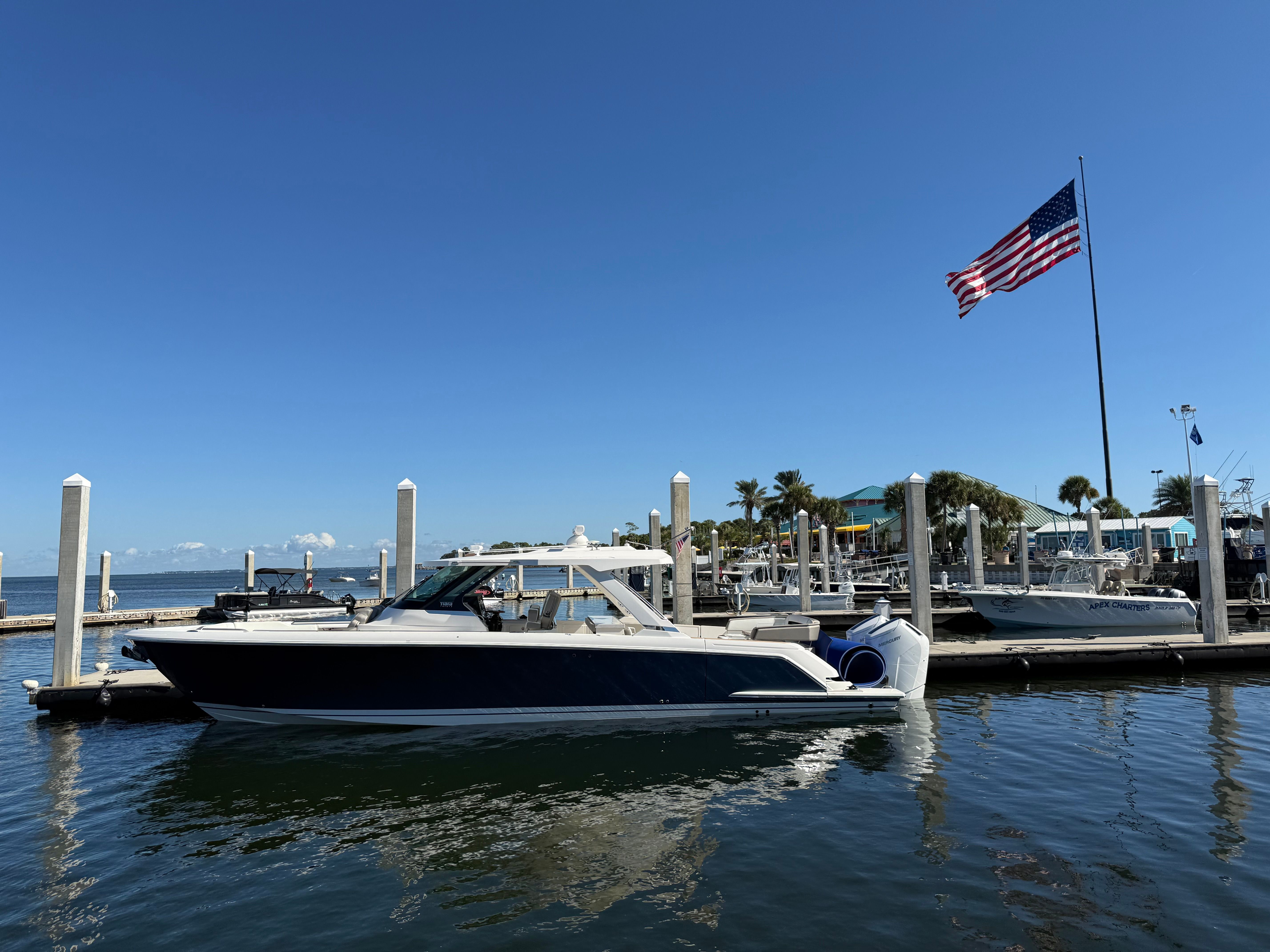 2024 Tiara Yachts 43 LS