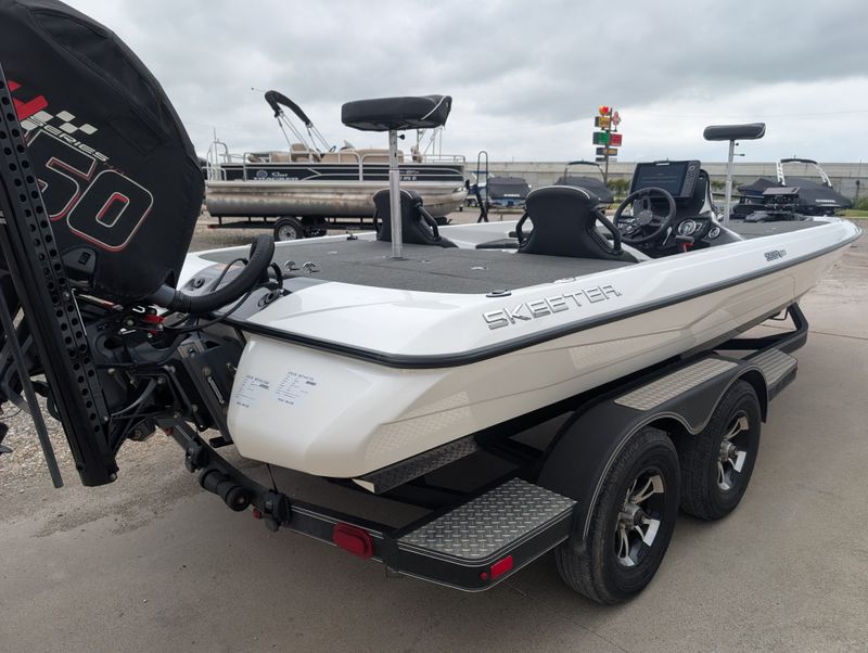 Boat Image 6