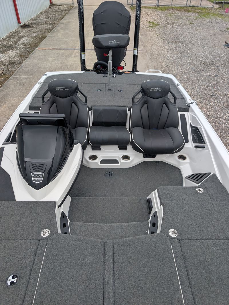 Boat Image 17