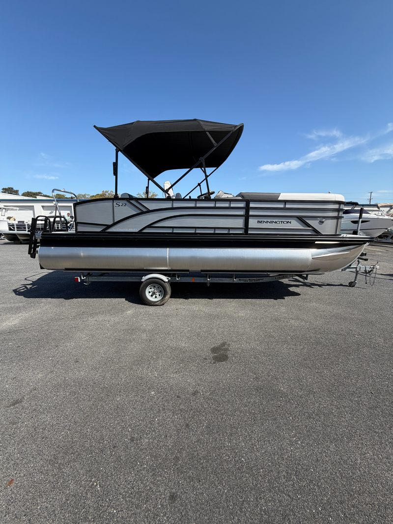 2026 Bennington 22 S1SB SPS