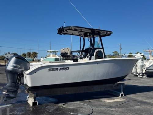 2024 Sea Pro 242 DLX