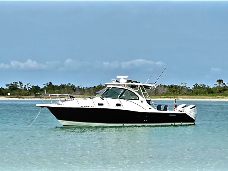 2006 Pursuit Offshore 3370