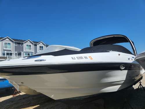 2009 Crownline 300 LS